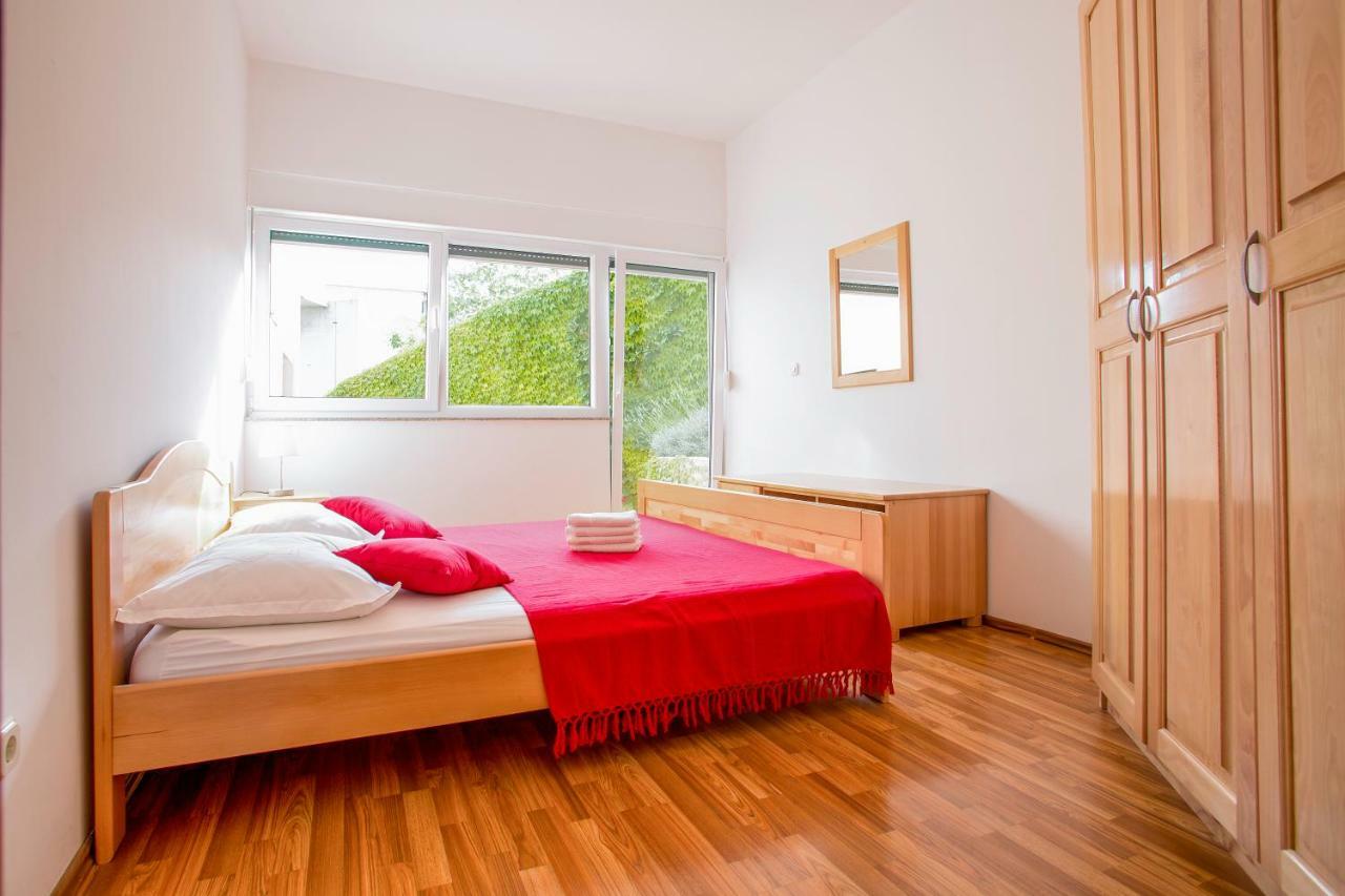 Larus-M Apartments Mimice Exterior foto